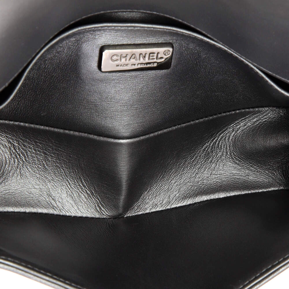 Chanel Small Boy Flap Bag Python - Picture 5 of 6